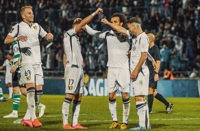 爱游戏中国-窗口期金州勇士伤情更新：葡超节点到来，底气十足，赛程密集仍需轮换-爱游戏中国