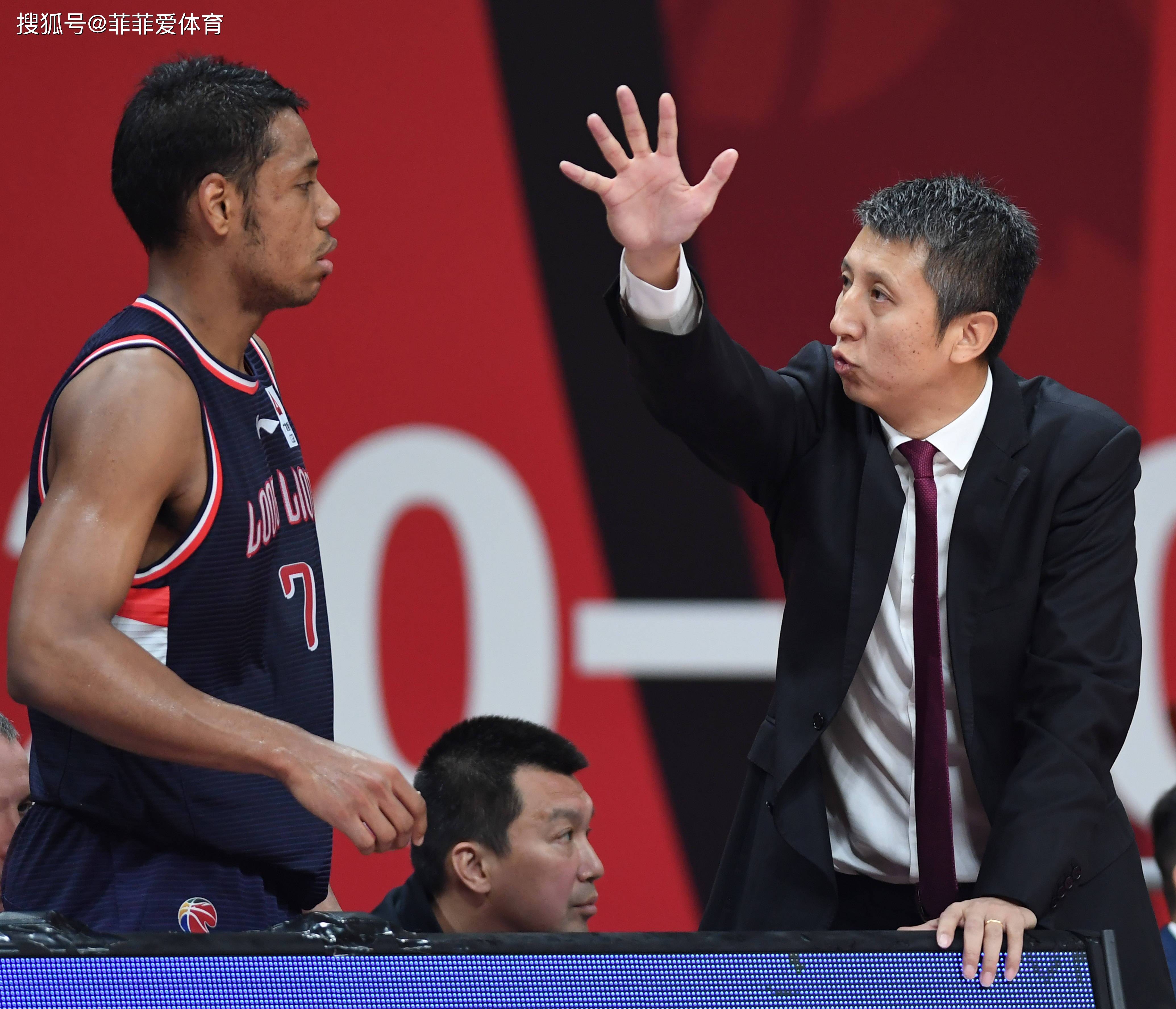 NBA常规赛赛程吃紧,多伦多猛龙赛前防线松动,管理层满意,临场指挥获称赞的简单介绍 NBA常规赛赛程吃紧,多伦多猛龙赛前防线松动,管理层满意,临场指挥获称赞的简单介绍