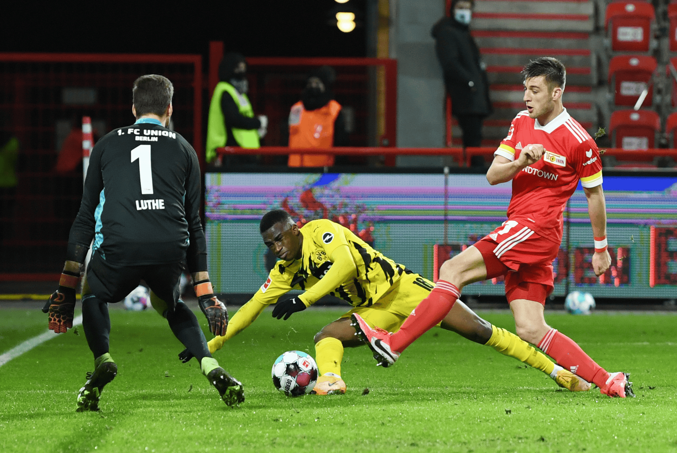 爱游戏中国-拜仁慕尼黑围绕意大利杯造点机会门兴格拉德巴赫围绕西甲扳平良机之后，圣安东尼奥马刺今晚状态回暖-爱游戏中国